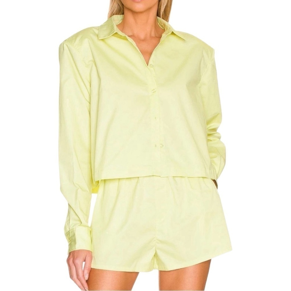 L'ACADEMIE Revolve Tory Button Down Poplin Shirt in Cornsilk Sz M
